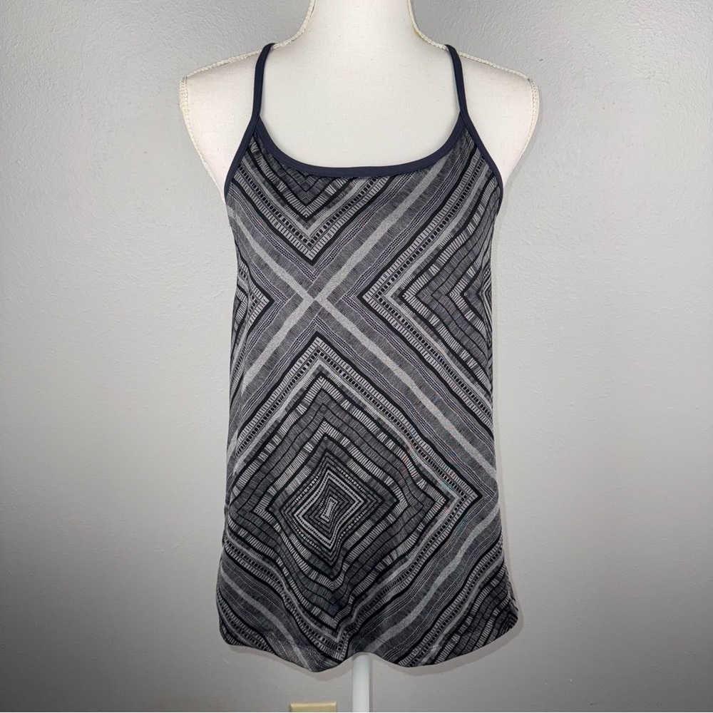 Fabletics Norwalk Tank Top Womens Small Built In Bra Yoga Gym Workout *No tag
